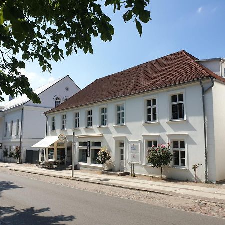 Dts Appartements Putbus Exteriör bild